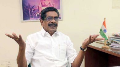 Photo of മദ്യശാലകള്‍ തുറക്കാന്‍ കാട്ടുന്ന ആത്മാര്‍ത്ഥത പോലും മുഖ്യമന്ത്രി പ്രവാസികളോട് കാട്ടുന്നില്ല