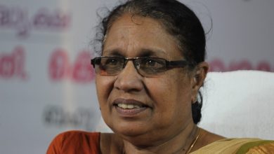 Photo of സി​പി​എം കോ​ട​തി​യും പോ​ലീ​സു​മാ​ണെ​ന്ന് വ​നി​താ ക​മ്മീ​ഷ​ൻ.