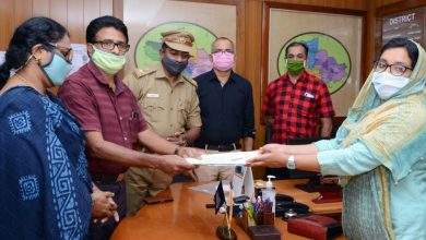Photo of പുത്തുമലയ്ക്ക് സ്നേഹ പൂര്‍വ്വം; വിമുക്തഭടന്‍ നന്മയുടെ മാതൃകയായി.