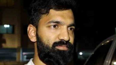 Photo of സ്വർണക്കടത്ത് കേസിലെ മൂന്നാം പ്രതി ഫൈസൽ ഫരീദിനെ യു.എ.ഇയുടെ നാഷനൽ സെക്യൂരിറ്റിക്ക് കൈമാറി.