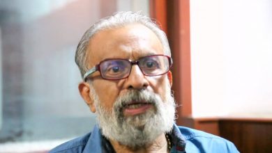 Photo of പി ബാലചന്ദ്രനെ അതീവ ഗുരുതരാവസ്ഥയിൽ ആശുപത്രിയിൽ പ്രവേശിപ്പിച്ചു.