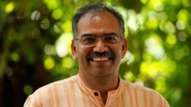 Photo of കോവിഡ് രോഗിയായ യുവതിയെ ആംബുലൻസ് ഡ്രൈവർ പീഡിപ്പിച്ച സംഭവത്തിൽ സർക്കാരിന് ഗുരുതര വീഴ്ച സംഭവിച്ചു, ആ കുട്ടിയോട് സർക്കാർ മാപ്പു പറയണം.
