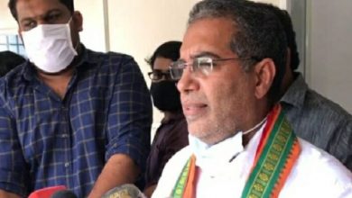 Photo of എ.പി. അബ്ദുള്ളക്കുട്ടിക്കെതിരെ മലപ്പുറത്ത് ആക്രമണം,കാറിന്റെ പിറകില്‍ ലോറികൊണ്ട് രണ്ടു തവണ ഇടിച്ചു