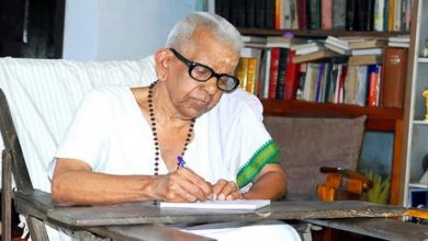 Photo of ജ്ഞാനപീഠ ശോഭയിൽ അക്കിത്തത്തിന് യാത്രാമൊഴി