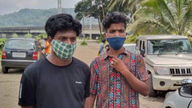 Photo of ഡോക്ടറുടെ എംബ്ലം കാറിൽ ഒട്ടിച്ച് മയക്കുമരുന്ന് കടത്തിയ രണ്ട് പേർ പിടിയിൽ