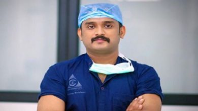 Photo of ചികിത്സാ പിഴവിനെ തുടര്‍ന്ന് 7 വയസുകാരി മരിച്ചതായി പരാതി ;  യുവഡോക്ടര്‍ ജീവനൊടുക്കി