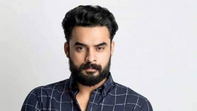 Photo of നടൻ ടൊവിനോ തോമസിന് കൊറോണ; രോഗ ലക്ഷണങ്ങളൊന്നുമില്ല, തിരിച്ചുവരാനും എല്ലാവരെയും രസിപ്പിക്കാനും കുറച്ച്‌ ദിനങ്ങൾ കാത്തിരിക്കണമെന്ന് താരം
