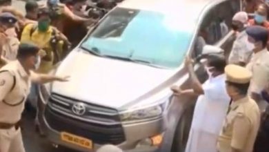 Photo of എന്‍ഫോഴ്‌സമെന്റ് ഉദ്യോഗസ്ഥരെ പൂജപ്പുര പൊലീസ് വഴി തടഞ്ഞു നോട്ടീസ് നൽകി.