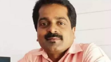 Photo of പ്രശസ്ത മാധ്യമ പ്രവർത്തകൻ എസ്‌വി പ്രദീപ് നേമത്ത് വെച്ചുണ്ടായ വാഹനാപകടത്തിൽ അപകടത്തിൽ കൊല്ലപ്പെട്ടു.
