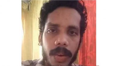Photo of പോലീസ് കള്ളക്കേസില്‍ കുടുക്കി, മനംനൊന്ത് പോലീസ് നോക്കി നിൽക്കെ യുവാവ് ജീവനൊടുക്കി.