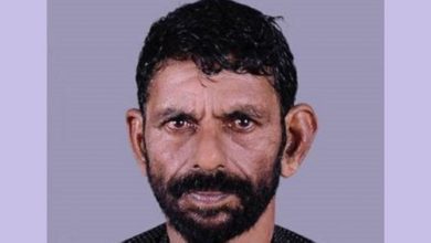 Photo of മദ്യപാനത്തിനിടെയുണ്ടായ വാക്കുതര്‍ക്കത്തെ തുടർന്ന് മധ്യവയസ്‌ക്കനെ സുഹൃത്ത് വെട്ടിക്കൊലപ്പെടുത്തി.
