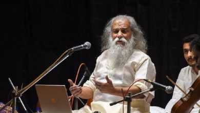 Photo of ഗാനഗന്ധര്‍വന് 81-ാം പിറന്നാൾ, കൊല്ലൂര്‍ മൂകാംബികക്ക് മുന്നിൽ ആ ഗന്ധര്‍വ്വ സംഗീതം സംഗീതാര്‍ച്ചനയായെത്തും