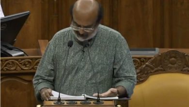 Photo of സൗജന്യ ഭക്ഷ്യക്കിറ്റ് തുടരും, നീല, വെള്ള കാര്‍ഡുകള്‍ക്ക് 10 കിലോ അരി 15 രൂപക്ക്