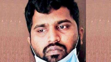 Photo of തമിഴ്‌ശെല്‍വന്‍ മോഷ്ടിച്ചത് 500 ലേറെ ലാപ്‌ടോപ്പുകൾ, കാമുകിയുടെ അശ്ലീല വീഡിയോ പകക്ക് കാരണം.