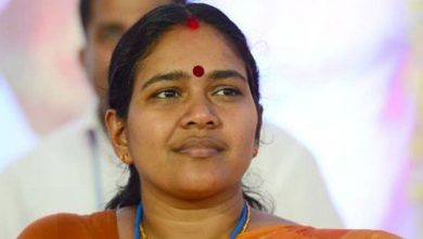 Photo of ക​രു​വ​ന്നൂ​ര്‍ സ​ഹ​ക​ര​ണ ബാ​ങ്കി​ലെ വാ​യ്പ ത​ട്ടി​പ്പ്; മു​ന്‍ മ​ന്ത്രി​മാ​രാ​യ എ.​സി. മൊ​യ്തീ​നെ​യും ക​ട​കം​പ​ള്ളി സു​രേ​ന്ദ്ര​നെ​യും പ്ര​തി​ക​ളാ​ക്ക​ണ​മെ​ന്ന് ശോഭ സുരേന്ദ്രന്‍