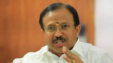 Photo of ബക്രീദിന് സര്‍വത്ര ഇളവ്, ഓണത്തിനും ക്രിസ്മസിനും അടച്ചിടല്‍ എന്നു പറയുന്നതിലെ യുക്തി എന്ത് -വി. മുരളീധരന്‍