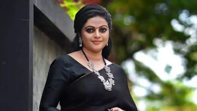 Photo of പബ്ലിക് ഫിഗർ എന്നാൽ പബ്ലിക് പ്രോപ്പർട്ടി എന്നല്ല അർത്ഥം; നിർഗുണ പരബ്രഹ്മം ആകാൻ ഉദ്ദേശമില്ല: ബോഡി ഷെയ്‍മിംഗിന് എതിരെ അശ്വതി ശ്രീകാന്ത്