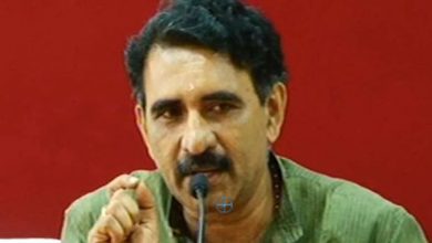 Photo of വർഗീയത ആണെങ്കിൽ പണം നൽകുന്നത് സിപിഎം തടയുമോ? പൊന്നുരുക്കുന്നിടത്തു പൂച്ചയ്ക്ക് എന്തു കാര്യം? മുഖ്യമന്ത്രിയുടെ പ്രസ്താവന അപലപനീയമെന്ന് ബി ​ഗോപാലകൃഷ്ണൻ