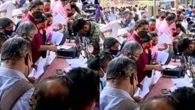 Photo of മാസ്‌ക് പേരിനുമാത്രം: ആരോഗ്യമന്ത്രിയുടെ അദാലത്തിൽ ഗുരുതര കൊറോണ പ്രോട്ടോക്കോൾ ലംഘനം