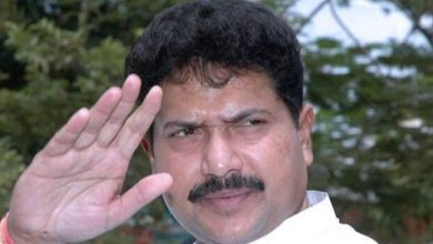 Photo of ലോക്‌സഭാ എംപിയെ ഹോട്ടല്‍ മുറിയില്‍ മരിച്ചനിലയില്‍ കണ്ടെത്തി