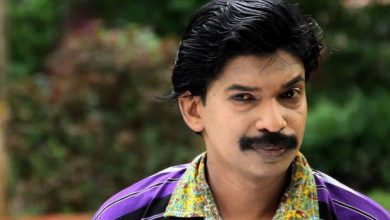 Photo of എല്ലാ പി എസ് സി റാങ്ക് ലിസ്റ്റ് ലിസ്റ്റുകളും അല്പം നീട്ടി കൊടുത്തു എന്നത് കൊണ്ട് കേരളത്തിൽ ഭൂമികുലുക്കം ഒന്നും ഉണ്ടാകാൻ പോകുന്നില്ല; 12 മാസത്തിൽ 8 മാസം അനാവശ്യമായ രീതിയിൽ നഷ്ടപ്പെട്ടു: സമരം ചെയ്യുന്ന പി എസ് സി ഉദ്യോഗാർത്ഥികൾക്ക് പിന്തുണയുമായി നടൻ സന്തോഷ് പണ്ഡിറ്റ്