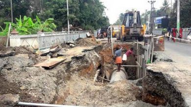 Photo of പരസ്പരം അഴിമതിയാരോപിച്ച് എൽഡിഎഫും യുഡിഎഫും; കുടിവെള്ളംമുട്ടി തകഴിയിലെ ജനങ്ങൾ