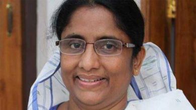 Photo of എല്ലാ തൊഴിലിനും അതിന്റേതായ മഹത്വമുണ്ട്, സുധാകരനെതിരെ ഷാനിമോള്‍ ഉസ്മാനും രംഗത്ത്