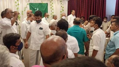 Photo of കളമശ്ശേരിയിലെ മുസ്ലീം ലീഗ് സ്ഥാനാർത്ഥി വി.ഇ. അബ്ദുൾ ഗഫൂറിനെതിരെ പ്രതിഷേധം ശക്തം: എറണാകുളം ജില്ലാ ഭാരവാഹികൾ ഇന്ന് പാണക്കാട്