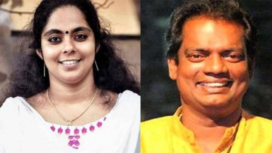 Photo of കെട്ടിവെക്കാനുള്ള പണം സലിം കുമാര്‍ നേരിട്ടെത്തി നല്‍കി,അരിത ബാബു പത്രിക സമര്‍പ്പിച്ചു