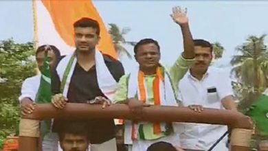 Photo of ബാലുശേരിയില്‍ ധര്‍മജന്റെ റോഡ് ഷോ ; ഒപ്പം പിഷാരടിയും