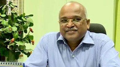 Photo of ധനവകുപ്പ് അനുമതി നൽകിയില്ല; സ്വ​യം ശമ്പളം വ​ർ​ധി​പ്പി​ച്ച്‌ ഉ​ത്ത​ര​വി​റ​ക്കി ഖാ​ദി ബോ​ർ​ഡ് സെ​ക്ര​ട്ട​റി