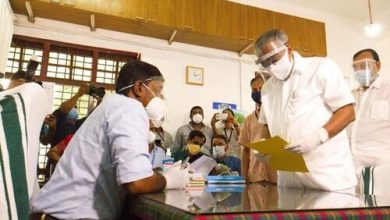 Photo of പിണറായിയുടെ കൈവശം പത്തായിരം രൂപ; ഭാര്യയുടെ കൈവശം രണ്ടായിരം