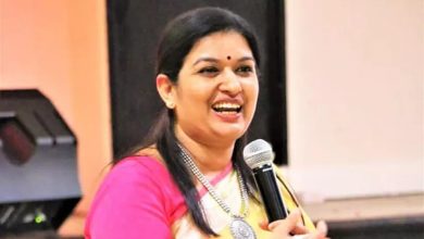 Photo of പിറവത്തെ കേരള കോൺഗ്രസ് എം സ്ഥാനാർഥി സിന്ധുമോൾ ജേക്കബിനെ സിപിഎം പുറത്താക്കി; മൽസരിക്കുന്നത് സിപിഎം സംസ്ഥാന നേതാക്കളുടെ അനുമതിയോടെയെന്ന് സിന്ധു