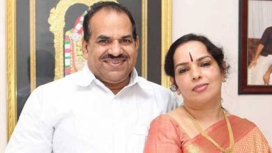 Photo of കസ്റ്റംസിനെതിരെ പരാതി നല്‍കി കോടിയേരിയുടെ ഭാര്യ; അന്വേഷണം