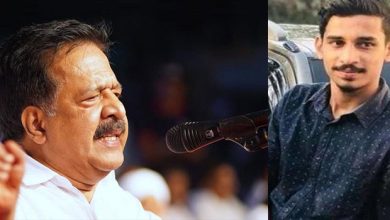 Photo of എത്ര ചോര കുടിച്ചാലും മതിയാകില്ലെന്ന നിലയിലാണ്​ സി.പി.എമ്മെന്ന്​ രമേശ്​ ചെന്നിത്തല
