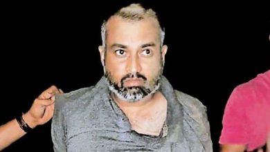 Photo of ഭാര്യയെ ഒഴിവാക്കി മകളുമായി മരിക്കാന്‍ തീരുമാനിച്ചത്  ജീവിക്കാനാകില്ലെന്ന് ഉറപ്പിച്ചതോടെ,  കൂട്ട ആത്മഹത്യയ്ക്ക് ആലോചിച്ചിരുന്നു; സനു മോഹന്റെ മൊഴി