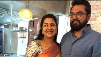 Photo of ചെക്ക്​ കേസിൽ നടന്‍ ശരത്​ കുമാറിനും ഭാര്യ രാധിക ശരത്​ കുമാറിനും തടവ്​ ശിക്ഷ