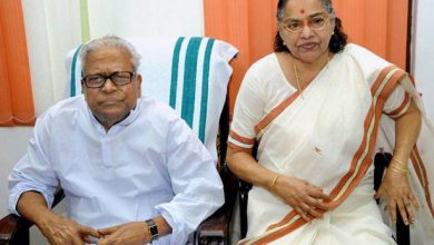 Photo of വിഎസിനും ഭാര്യയ്ക്കും വോട്ട് ചെയ്യാന്‍ കഴിഞ്ഞില്ല