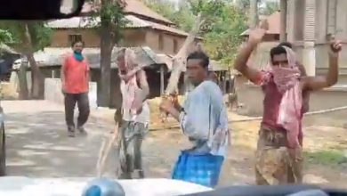 Photo of ബംഗാളിൽ കേന്ദ്രമന്ത്രി വി മുരളീധരന്റെ വാഹനവ്യൂഹത്തിന് നേരേ ആക്രമണം