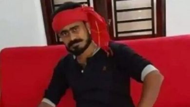 Photo of ആദിവാസി പെൺകുട്ടിയെ പീഡിപ്പിച്ച കേസിലെ പ്രതി പോലീസിൽ കീഴടങ്ങി