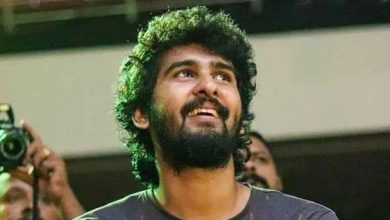 Photo of അല്ല കഞ്ചാവേ, സ്ത്രീയും പുരുഷനും ഒരേപോലെയല്ലേ,സ്ത്രീകളോട് മര്യാദ കാണിക്കാന്‍ സ്വന്തമായി പെങ്ങള്‍ വേണമെന്നില്ലെന്ന് ഷെയ്ന്‍ നിഗം