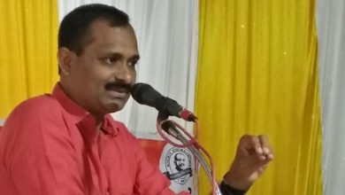 Photo of തെരഞ്ഞെടുപ്പ് പരാജയത്തെ കുറിച്ച് ചർച്ച ചെയ്യാൻ ചേർന്ന ബിജെപി നേതൃയോഗത്തിൽ നേതാക്കളുടെ ഏറ്റുമുട്ടൽ; ജില്ലയിലെ തോൽവി പാർട്ടിയ്ക്ക് കനത്ത തിരിച്ചടിയാണെന്ന് സംസ്ഥാന പ്രസിഡൻ്: തിരിച്ചടികൾക്കിടയിലും പരസ്പരം പഴിചാരി ബിജെപി നേതാക്കൾ