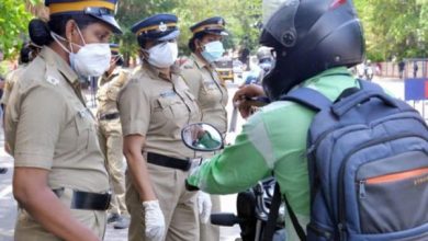 Photo of സംസ്ഥാനത്ത് ഇന്ന് മുതല്‍ കര്‍ശന നിയന്ത്രണങ്ങള്‍; അനുമതി അവശ്യ സര്‍വീസുകള്‍ക്ക് മാത്രം