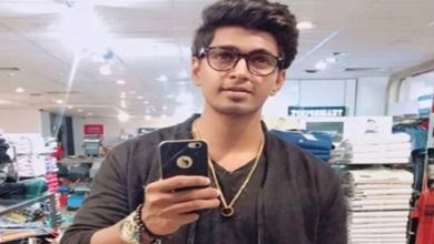 Photo of പബ്ജി കളിക്കാരാനായ യൂട്യബറെ കുടുക്കാന്‍ 150 സ്ത്രീകള്‍, ഒളിവില്‍ പോയതോടെ ഭാര്യ അറസ്റ്റില്‍