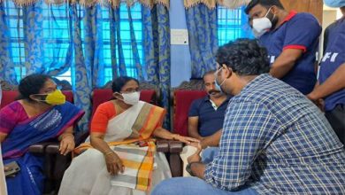 Photo of ഇനി വിസ്മയമാര്‍ ഉണ്ടാകരുത്; വീട് സന്ദര്‍ശിച്ച്‌ മുന്‍ മന്ത്രി കെകെ ശൈലജ
