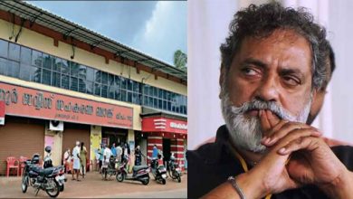Photo of ജീവനില്‍ കൊതിയുള്ള നിക്ഷേപകര്‍ മുതലുമായി മാറിക്കോ ; കരുവന്നൂര്‍ തട്ടിപ്പില്‍ ജോയ് മാത്യൂ