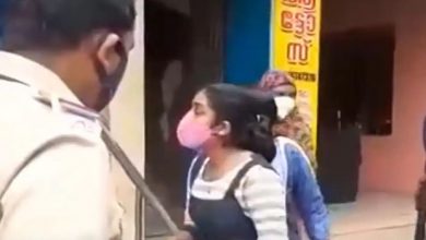 Photo of കേസ് പിന്‍വലിക്കണം; ഗൗരിനന്ദ മുഖ്യമന്ത്രിക്ക് പരാതി നല്‍കി