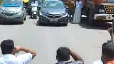 Photo of കേരള-കര്‍ണാടക അതിര്‍ത്തിയില്‍ സംഘര്‍ഷം;