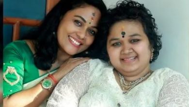 Photo of സ്‌നേഹ സീമയ്ക്കുള്ളില്‍ ശരണ്യയുടെ ചിരിമണി കിലുക്കം കേള്‍ക്കാം; സീമാ ജി നായര്‍