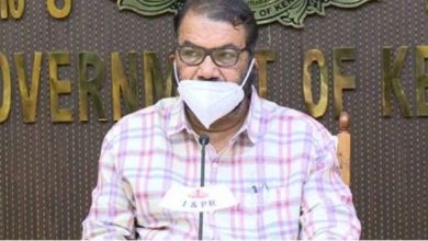 Photo of ഓണ്‍ലൈന്‍ പഠനം കുട്ടികളില്‍ ആരോഗ്യപ്രശ്‌നങ്ങളുണ്ടാക്കുന്നു; വിദ്യാലയങ്ങള്‍ ഘട്ടംഘട്ടമായി തുറക്കും: വിദ്യാഭ്യാസമന്ത്രി